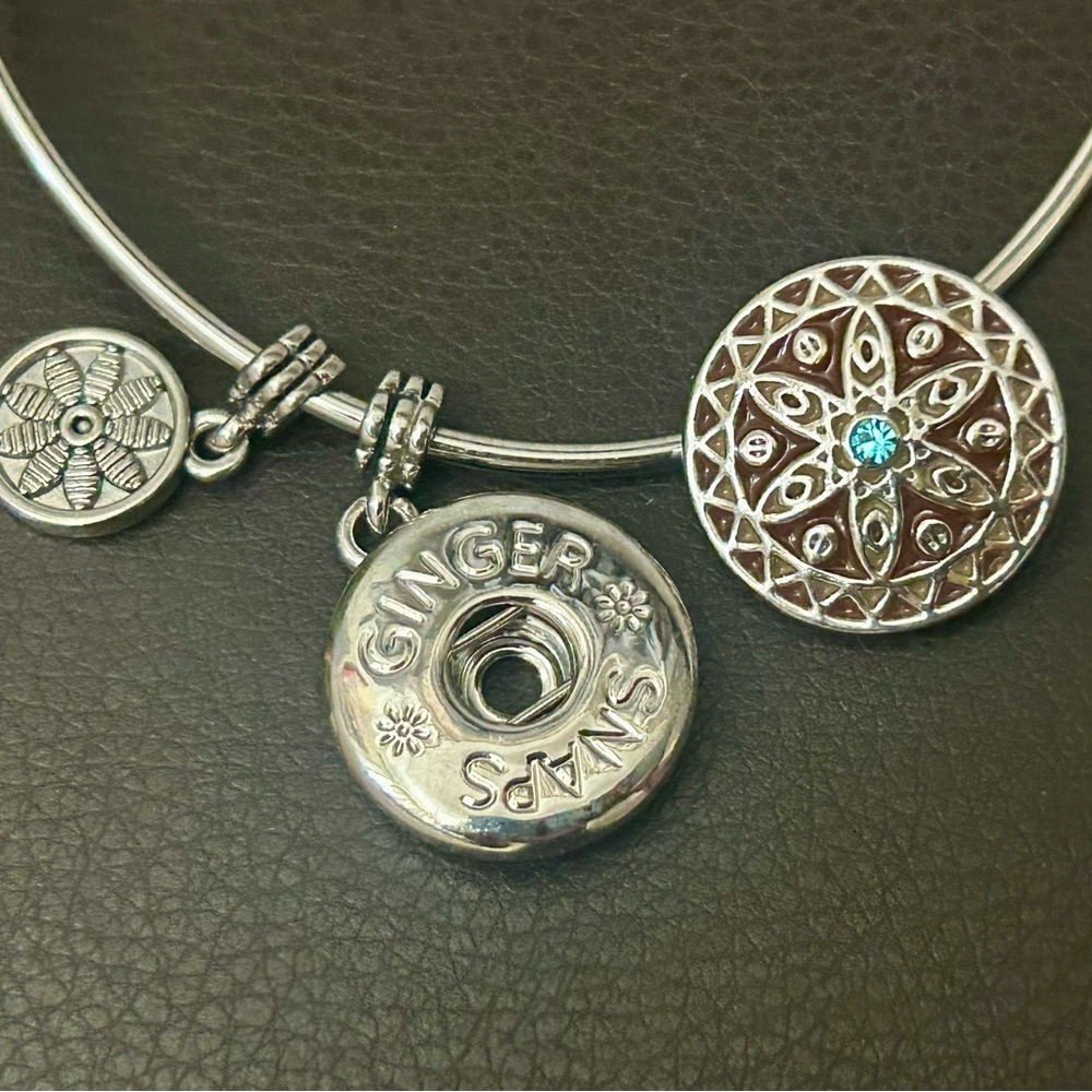 Ginger Snaps Silver Charm Bangle Bracelet - image 6